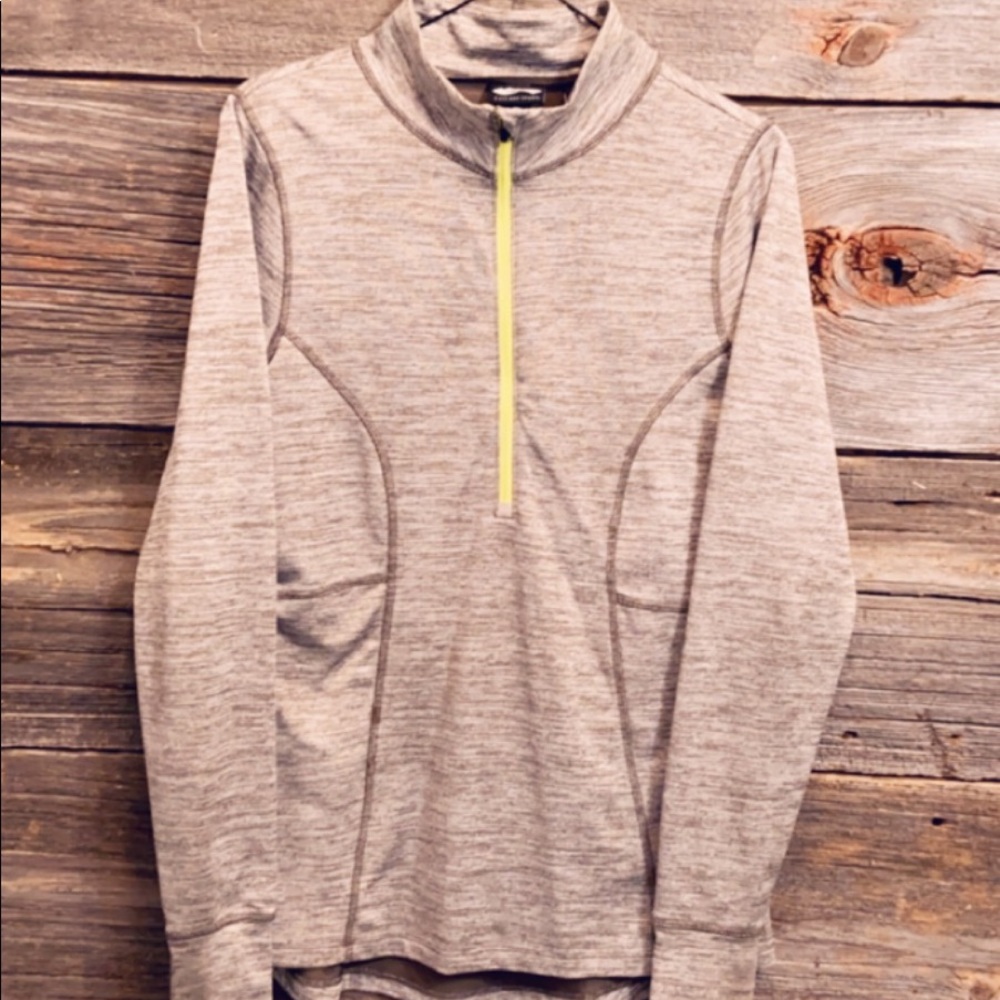 Cascade Sport Athletic Pullover Top